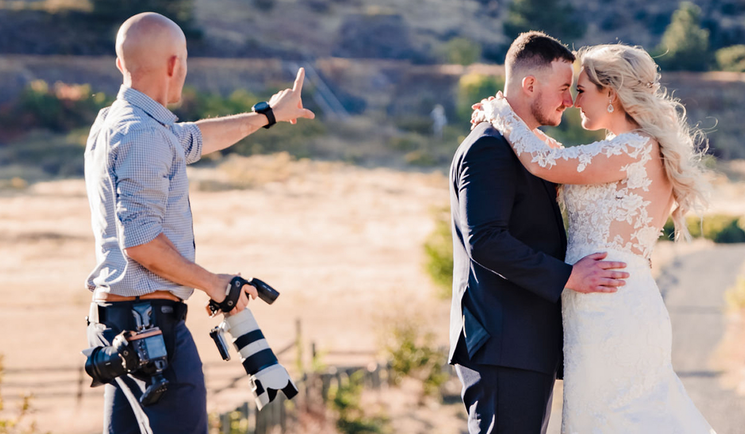 How to Carry Two Cameras at a Wedding Without Straps