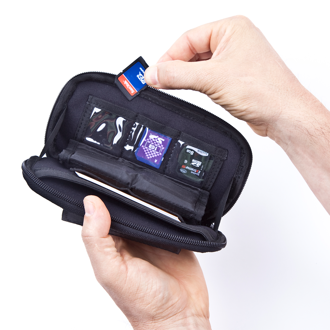 951: SpiderPro Memory Card Organizer Pouch v2